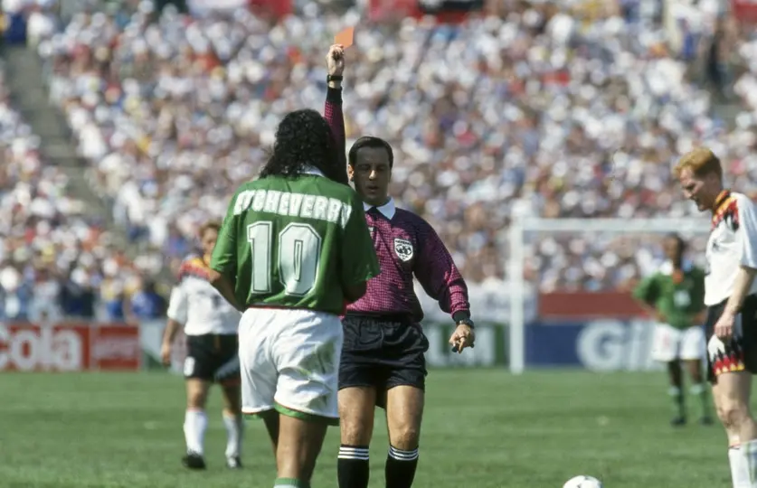Arturo Brizio expulsa a Marco 'Diablo' Etcheverry, en EU 1994. l AFP