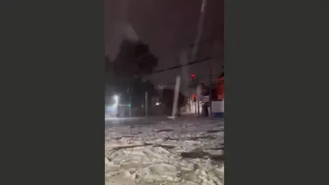 Las fuertes lluvias y el granizo provocaron inundaciones y afectaciones viales en distintas zonas de Cuajimalpa. / RS