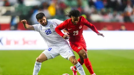 Canadá impone condiciones bajo la lluvia y derrota a Uzbekistán rumbo al Mundial