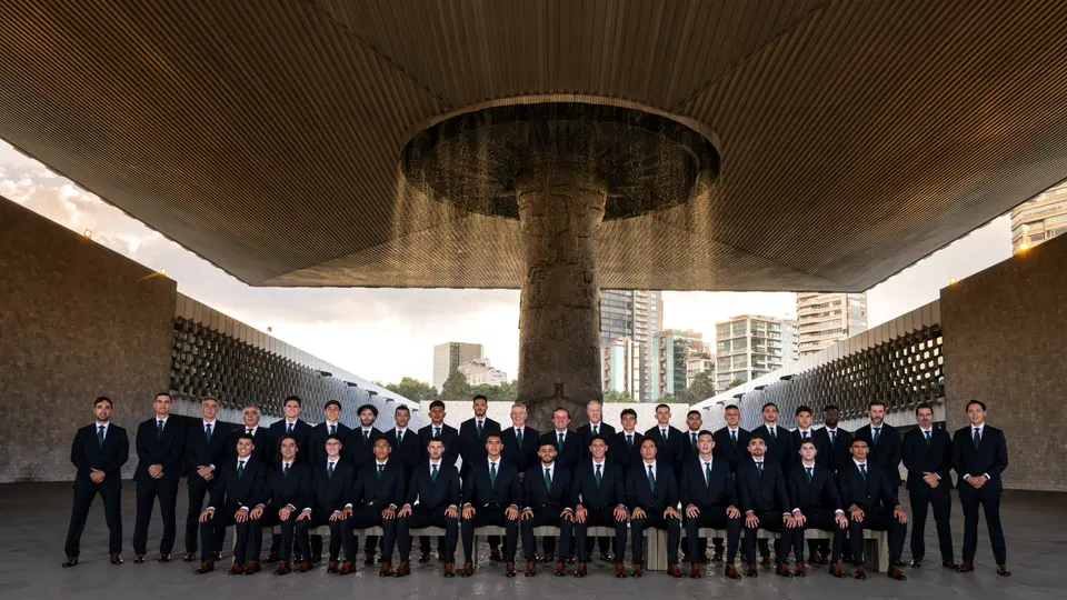 Directivos y jugadores de la Selección Mexicana l X:miseleccionmx