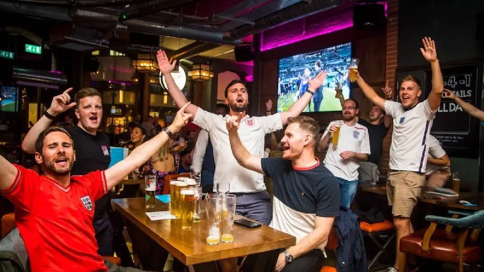 Los bares ingleses serán abiertos en la madrugada para el México vs Inglaterra en los Octavos de Final del Mundial 2026