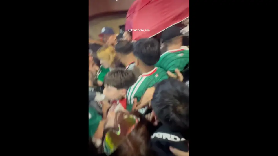 Cientos de personas quedaban atrapadas entre la multitud sobre Paseo de la Reforma / Especial