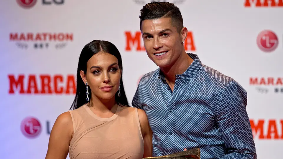 Georgina Rodríguez y Cristiano Ronaldo | AP