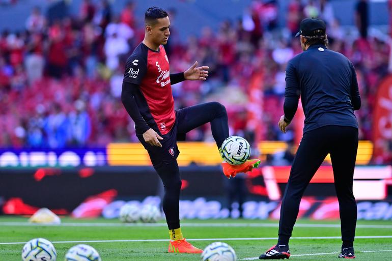 Jugadores de Atlas calentando | MEXSPORT
