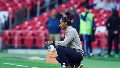 ¡Ajustes tras la caída! Joel Huiqui explica las rotaciones en Cruz Azul y manda mensaje al vestidor
