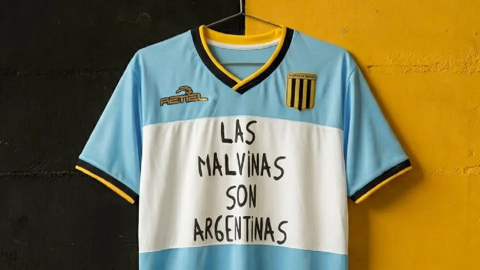 Club argentino desata euforia con playera diseñada con “Las Malvinas son Argentinas”