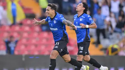 Querétaro amarga a Tigres con un penal en el último suspiro y le propina otra derrota