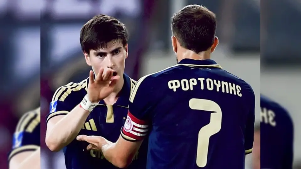 'Hormiga' González tras su anotación su gol con Olympiacos | X: @olympiacosfc