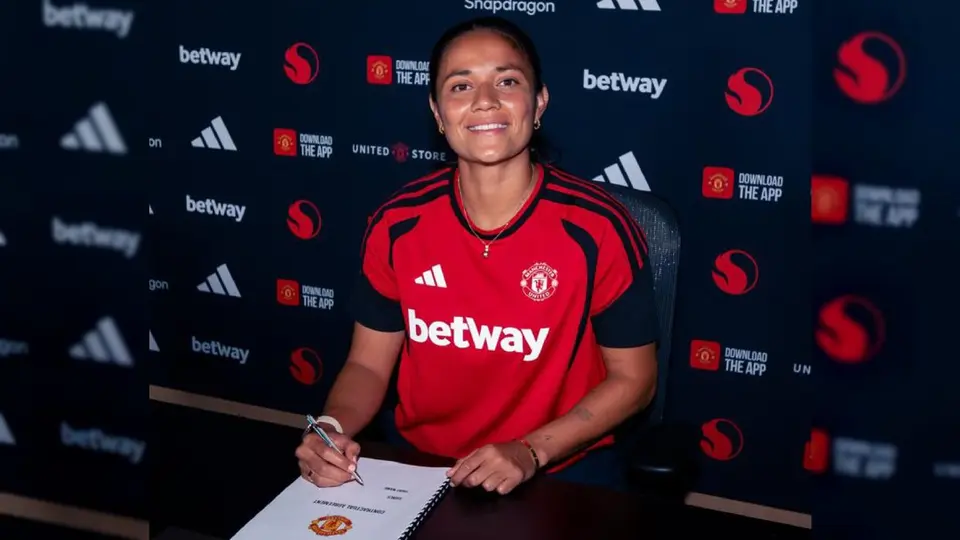 ¡Oficial! Rebeca Bernal es nueva jugadora de Manchester United