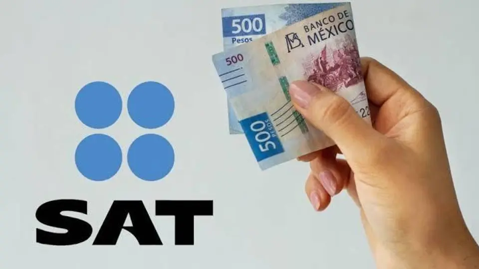 Depositar más de 15 mil pesos en efectivo no implica una multa automática por parte del SAT./ RS