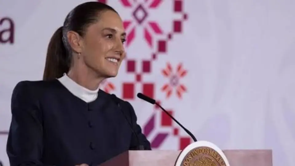 Sheinbaum rediseña ‘La Mañanera’ y ‘corta ciclo’ quitando escenario de AMLO: estas son las modificaciones