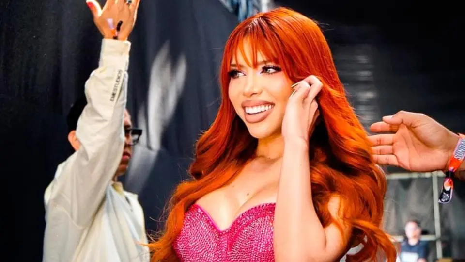 La cantante veracruzana aseguró que sí consideraría entrar al reality si recibiera una invitación de la producción / Especial