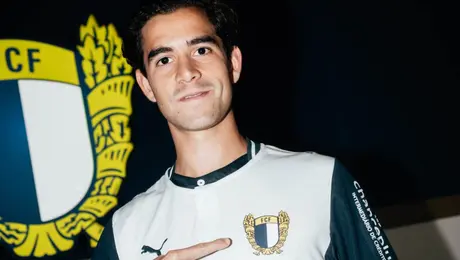 ¡Oficial! Patricio Salas deja América y firma con Famaliçao de Portugal