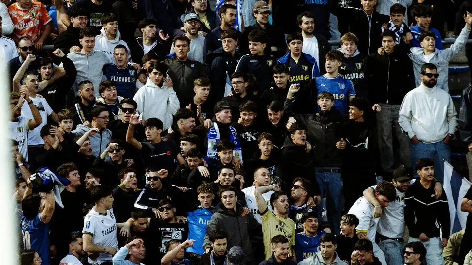 Afición del Famalicão | x:@ FCF1931_Oficial
