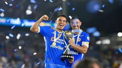 Charly Rodríguez anticipa salida de Erik Lira de Cruz Azul: "esperemos que en diciembre se pueda ir"