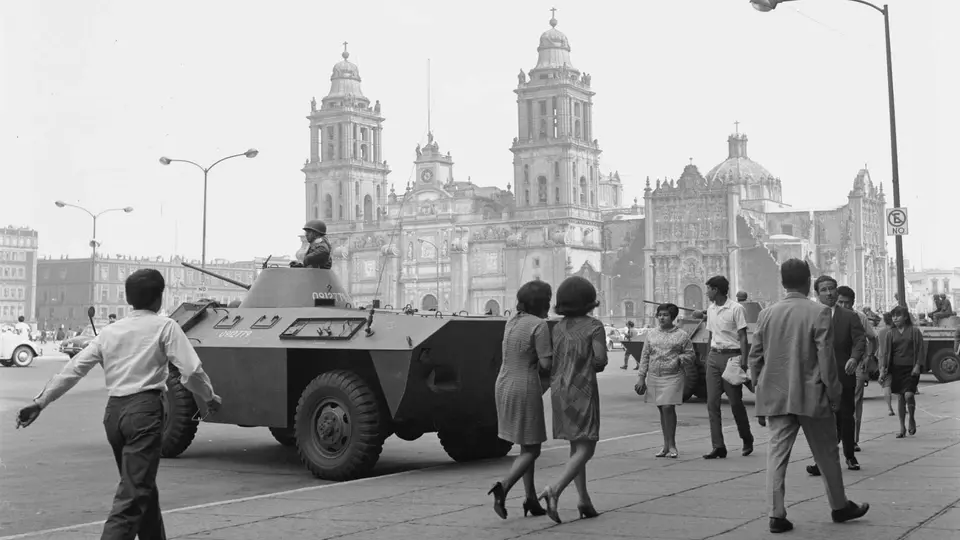 A 58 años de la matanza de Tlatelolco, la consigna “2 de octubre no se olvida” continúa presente en la memoria colectiva de México / UNAM