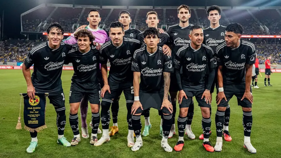 Santiago Bueno y Santiago Ramos debutaron con América en amistoso ante Cruz Azul