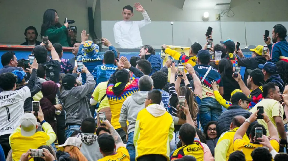 Álvaro Fidalgo en su despedida con América | IMAGO7