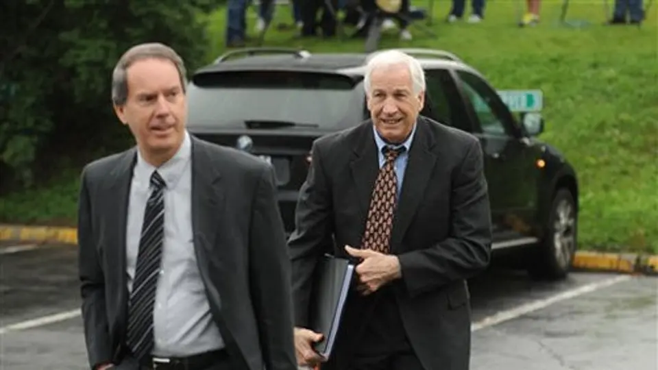 Ex entrenador de Penn State en juicio por abuso infantil