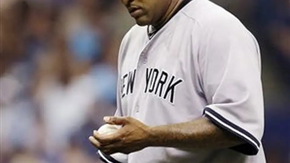 Yanquis caen ante Rayas y pierden terreno frente a Orioles
