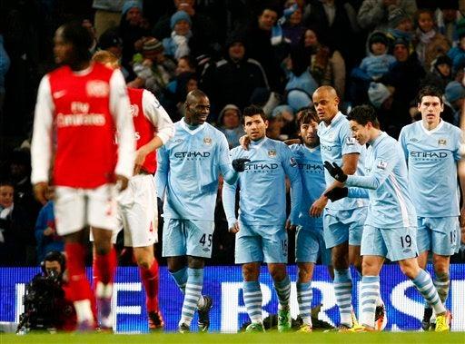 El City se mantiene en la cima de la clasificación inglesa. FOTO: AP