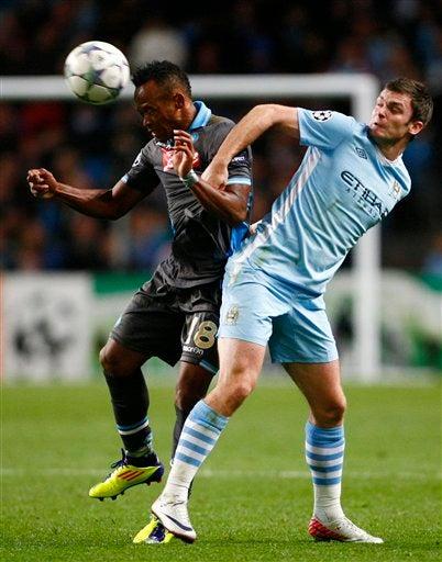 El Manchester City no pudo pasar del empate en su propio estadio. FOTO: AP