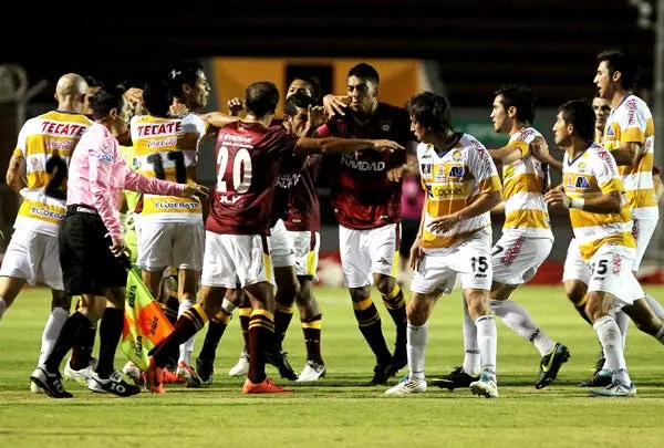 La riña ocurrió el pasado viernes 19 de octubre en el Estadio 3 de Marzo | MEXSPORT