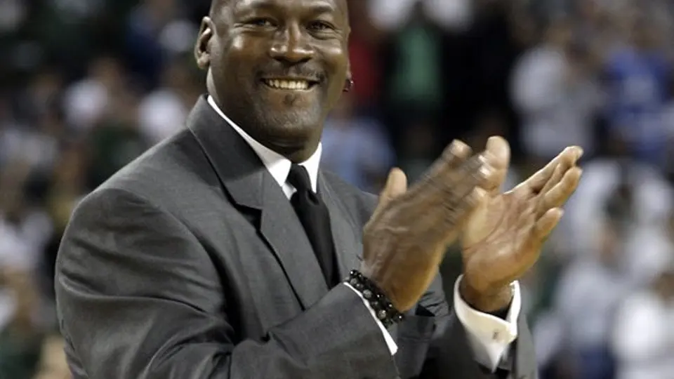 Michael Jordan adquirió mansión de más de 12 millones de dólares