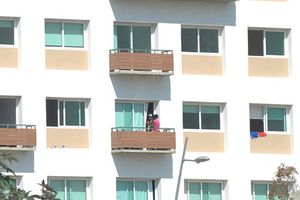 Villa Panamericana sigue siendo habitada pese a ser prohibido