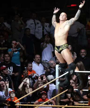 Randy Orton suspendido de la WWE
