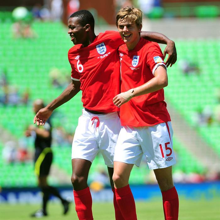 Inglaterra vence a Uruguay 0-2. FOTO: AP