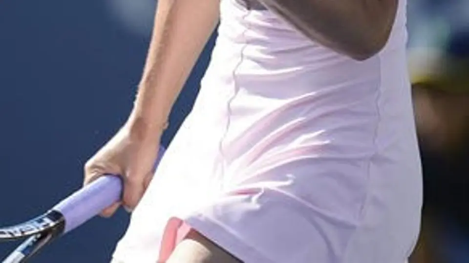 Sharapova, Stosur, Kvitova y Nole avanzan sin problemas