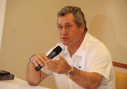 Imágenes de la conferencia de Víctor Manuel Vucetich