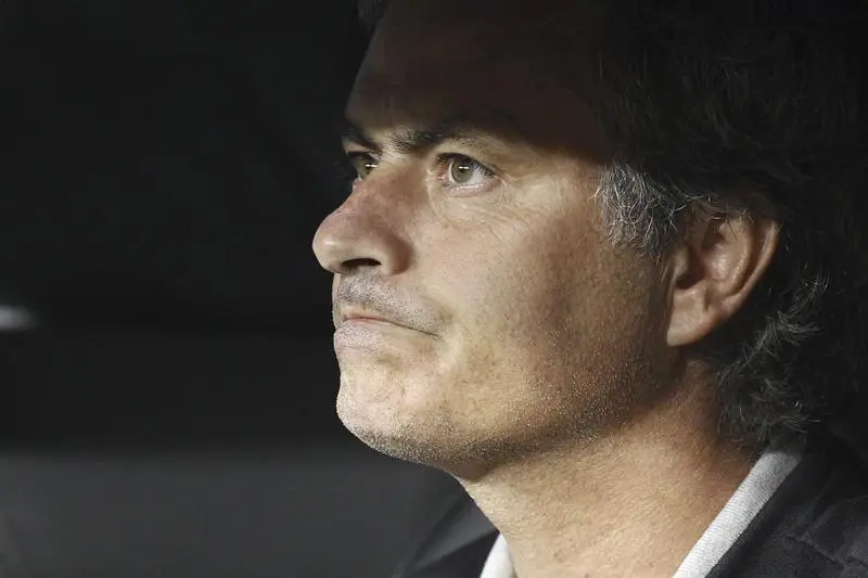 Jose Mourinho regresó al banquillo. FOTO: AP