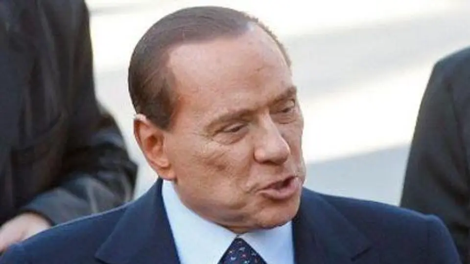 Berlusconi desmiente venta del AC Milan