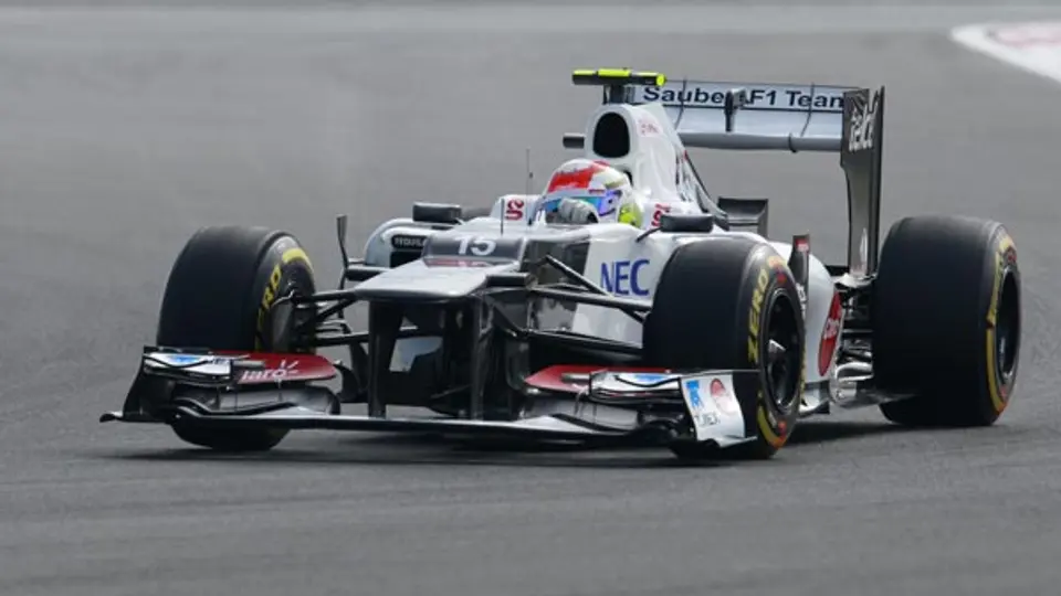 Pérez, décimo en la P1 de Austin