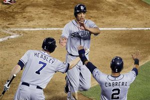 San Diego gana con 6 carreras sucias