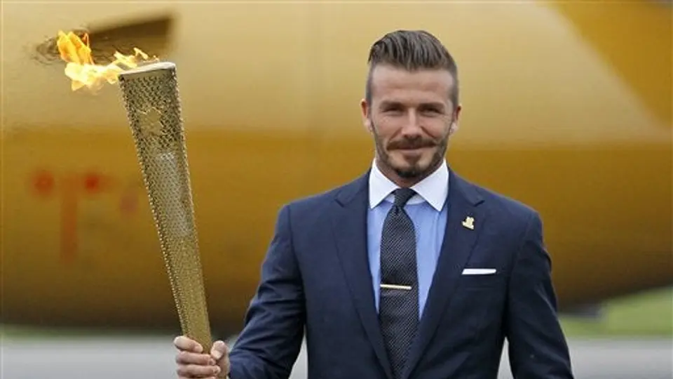 Un atleta olímpico debe encender el pebetero: Beckham