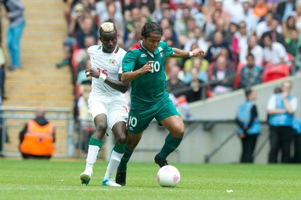 México se fue al descanso con la ventaja en el marcador | CÉSAR VICUÑA