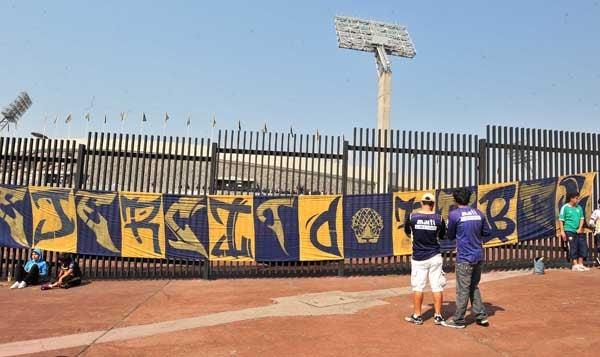 Las mantas de apoyo no podían faltar en este último encuentro del torneo regular (FOTO: MIGUEL PONTÓN)