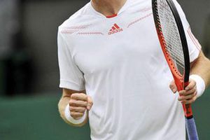 Murray supera a Davydenko en Inglaterra
