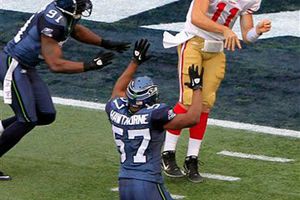 San Francisco sufre para vencer 19-17 a Halcones Marinos