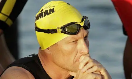 Lance Armstrong ganó Ironman en Hawai