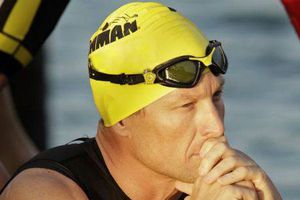 Lance Armstrong ganó Ironman en Hawai