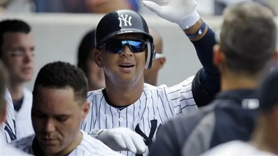 Nueve Jonrones en Yankee Stadium da victoria a Bravos