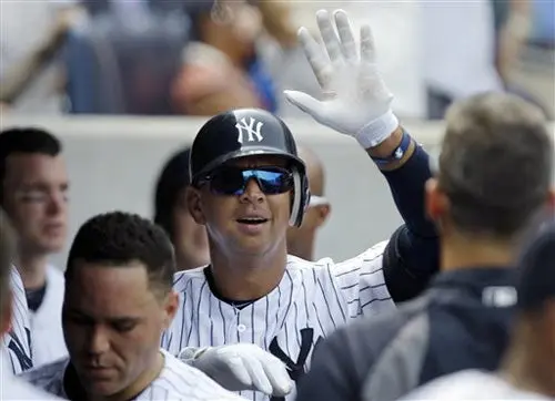 Nueve Jonrones en Yankee Stadium da victoria a Bravos