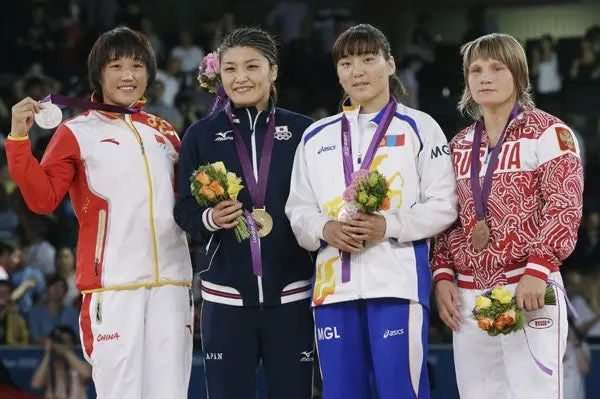 Japón suma dos Oros en lucha libre femenil