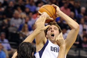 Nowitzki, impresionado con CR7 y Messi