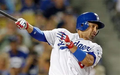 Shane Victorino se arregla con Medias Rojas