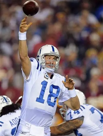 Con Manning inspirado, Potros vence 27-24 a Washington